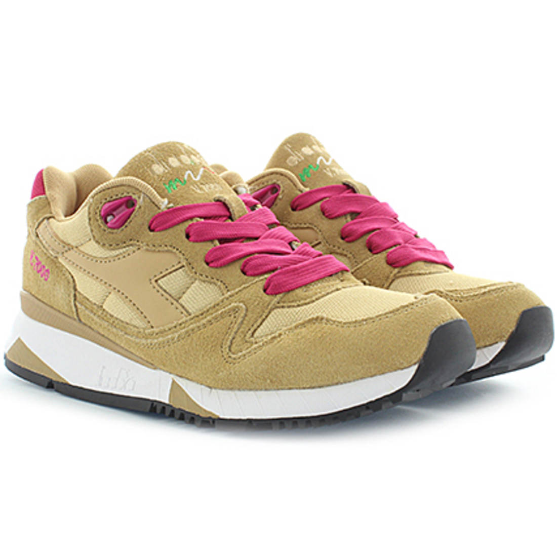 Diadora Baskets Femme V7000 Nylon II Beige Rose