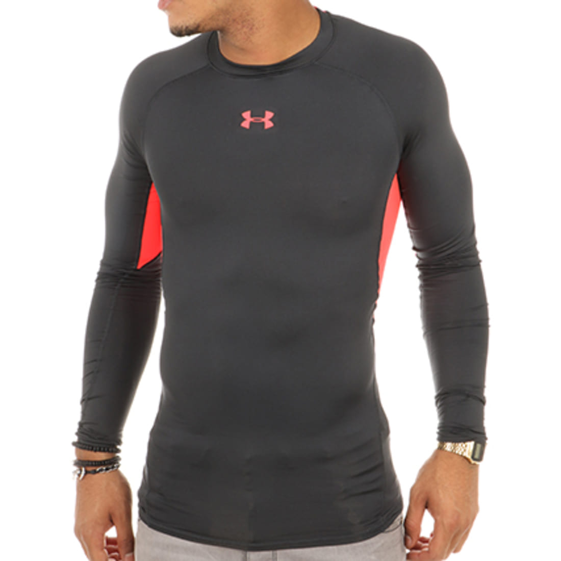 vetement under armour femme