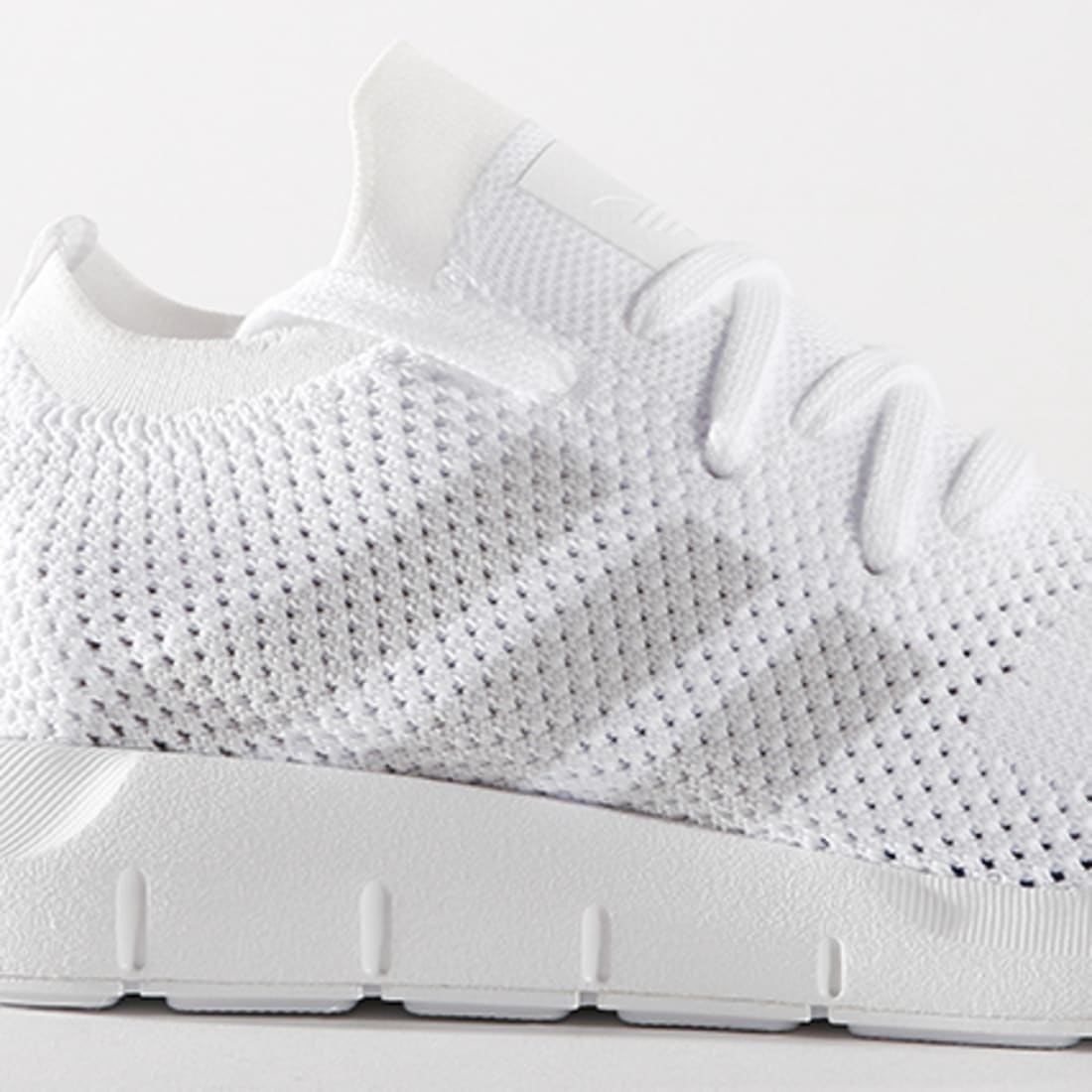 Adidas Originals - Baskets Swift Run CQ2892 Footwear White Grey One - LaBoutiqueOfficielle.com