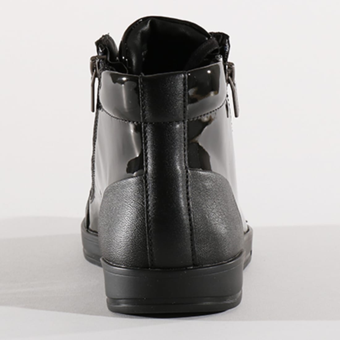 calvin klein berke emboss