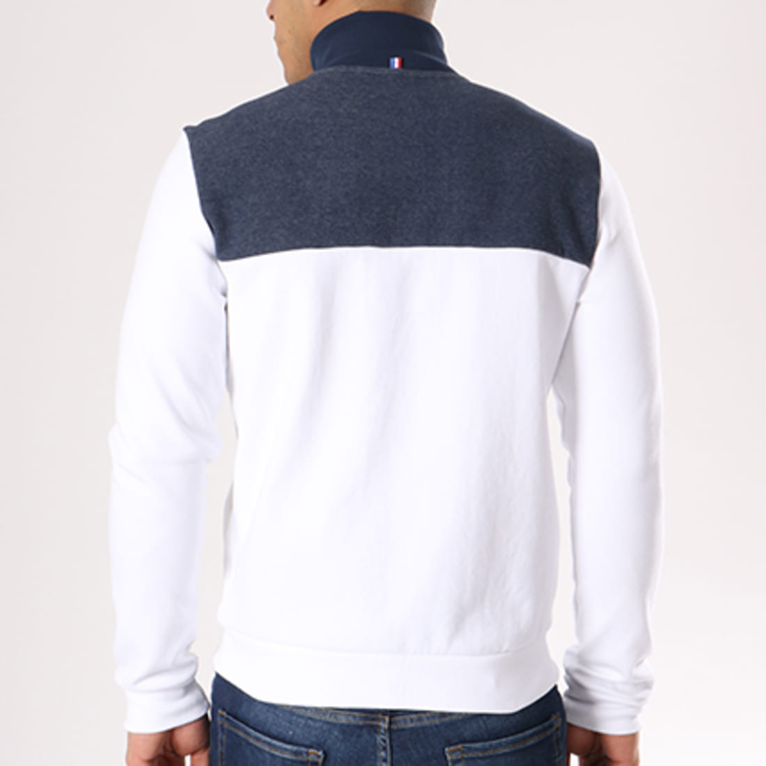 coque sportif blanche