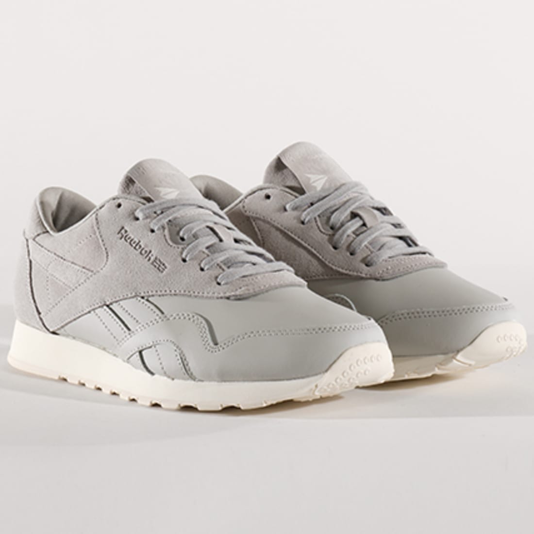 reebok classic skull grey