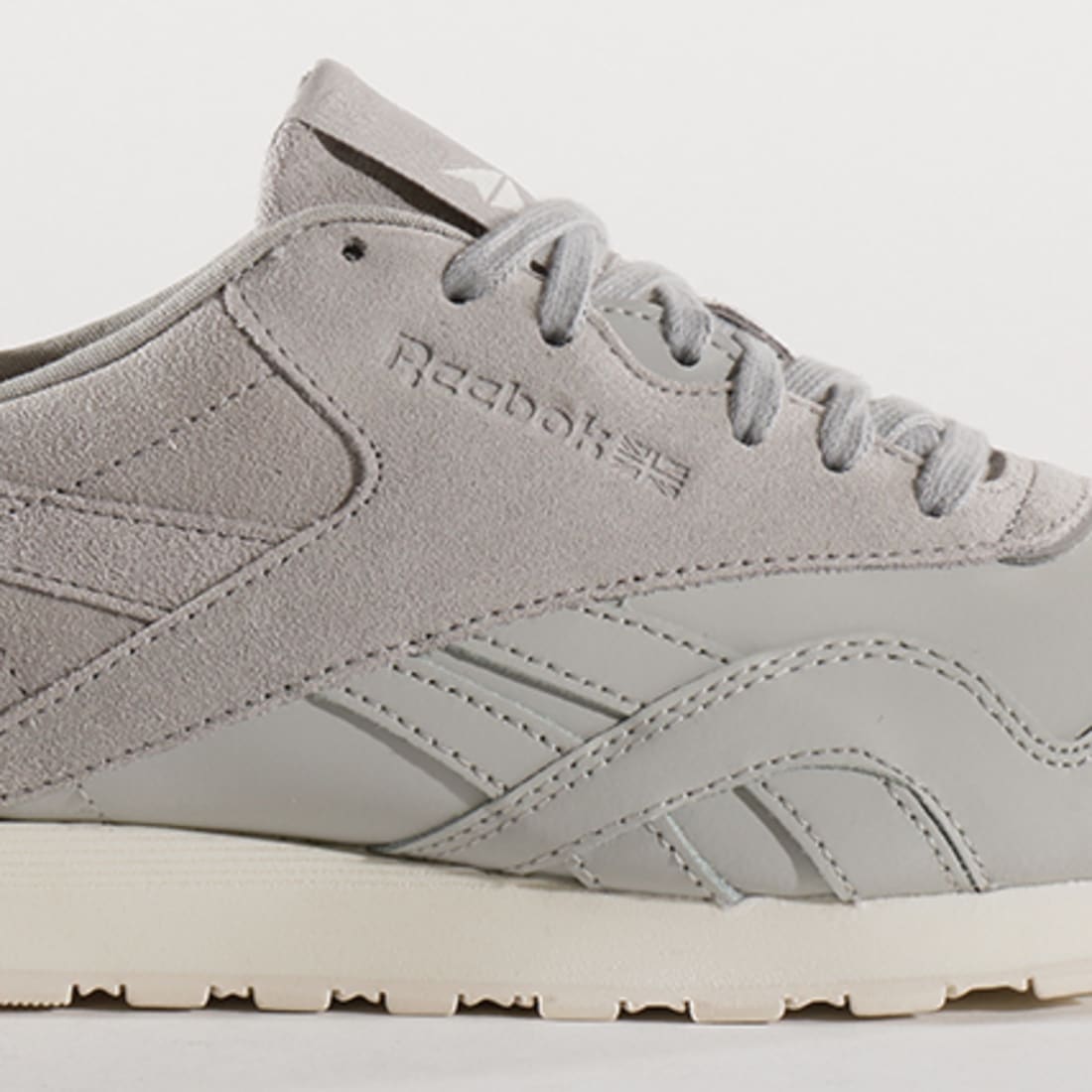 reebok classic skull grey