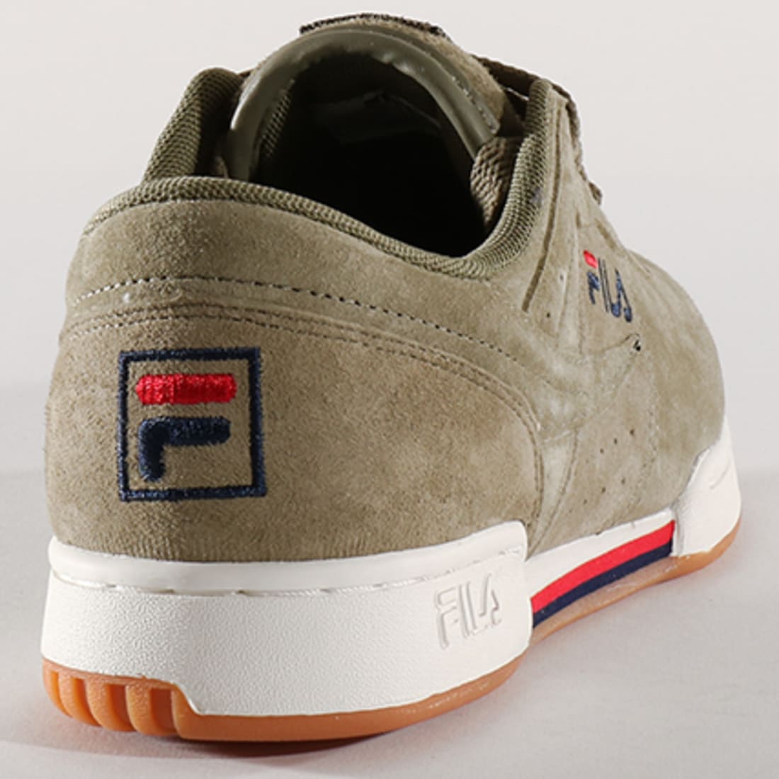chaussure fila noir pas cher