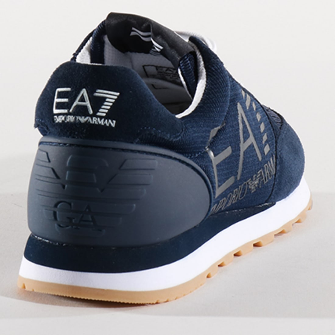 EA7 Emporio Armani Baskets Training 2480488P299 Navy White