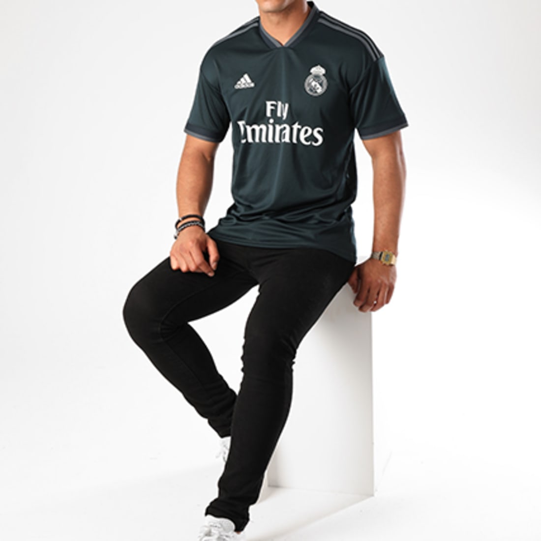 preparar Fraude Trágico Adidas Sportswear - Tee Shirt De Sport Jersey Real Madrid CG0584 Bleu  Marine - LaBoutiqueOfficielle.com
