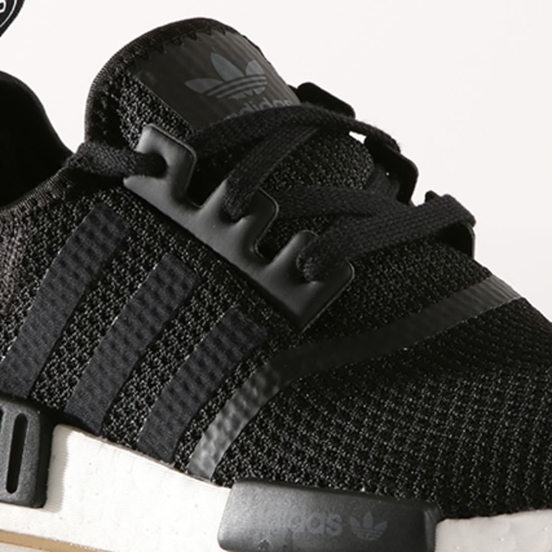 Adidas Originals - Baskets NMD R1 B42200 Core Black Gum -  LaBoutiqueOfficielle.com