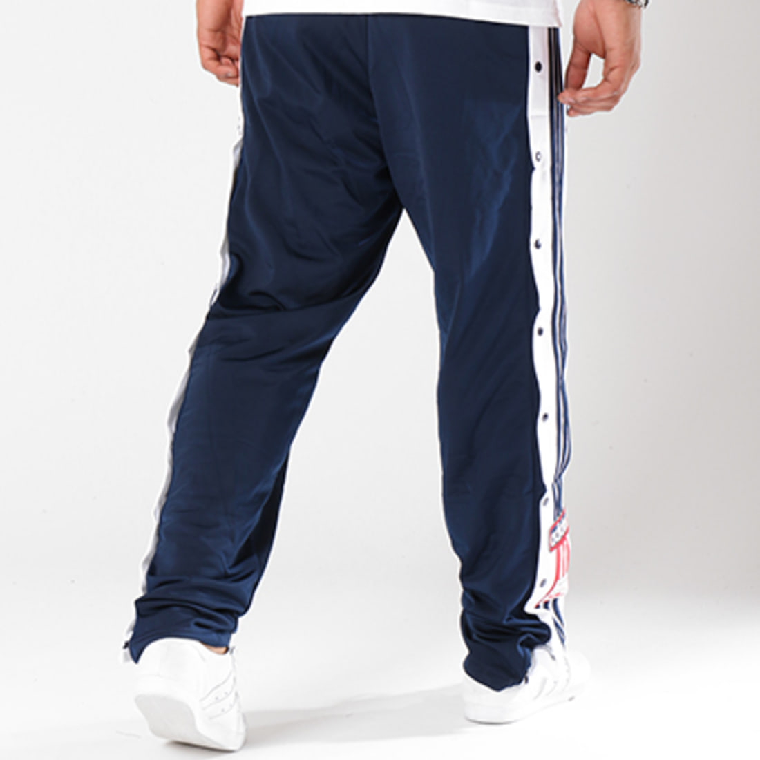 minusválido vagón toxicidad Adidas Originals - Pantalon Jogging Avec Bandes Adibreak CZ0678 Bleu Marine  - LaBoutiqueOfficielle.com