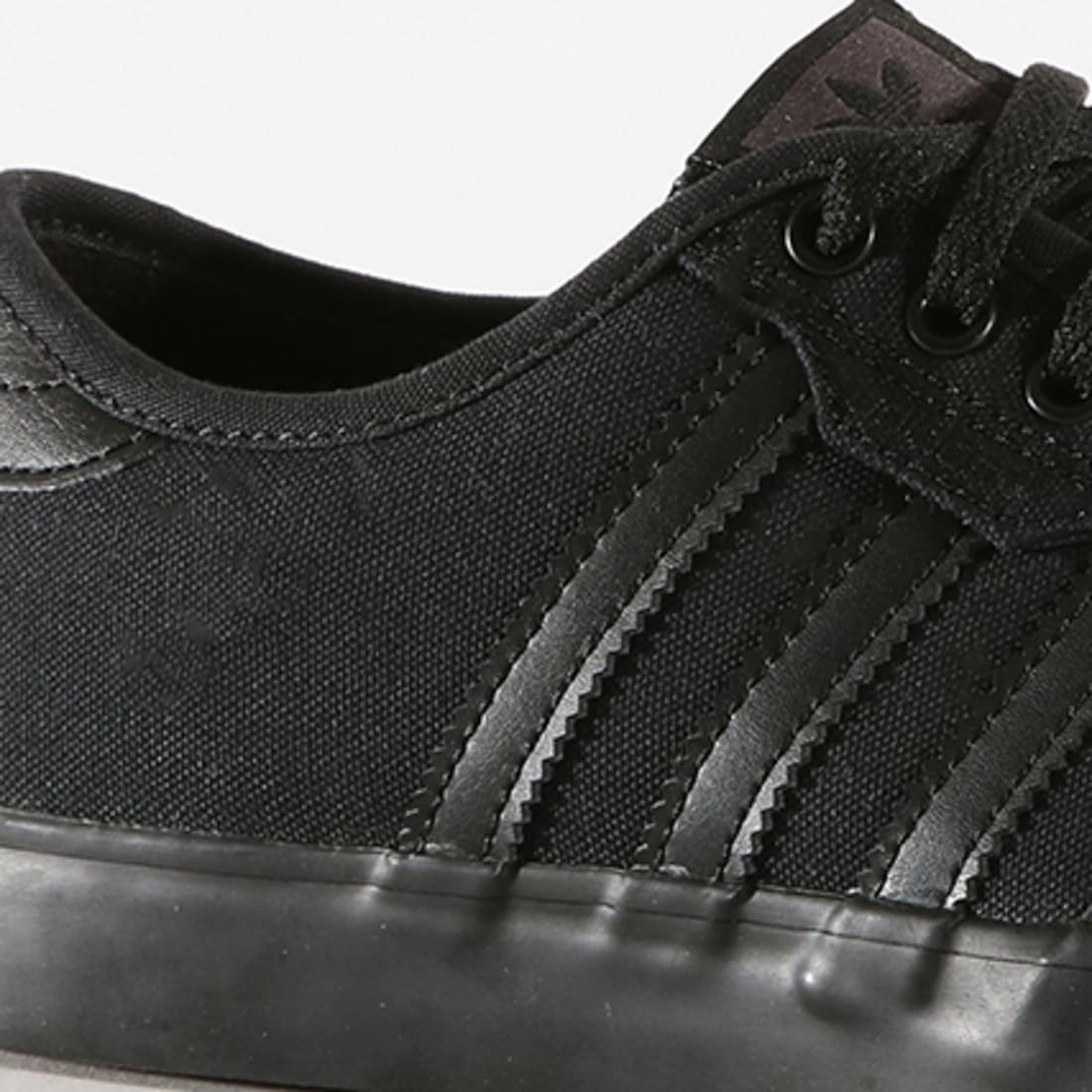 Adidas Originals - Baskets Seeley AQ8531 Core Black - LaBoutiqueOfficielle.com