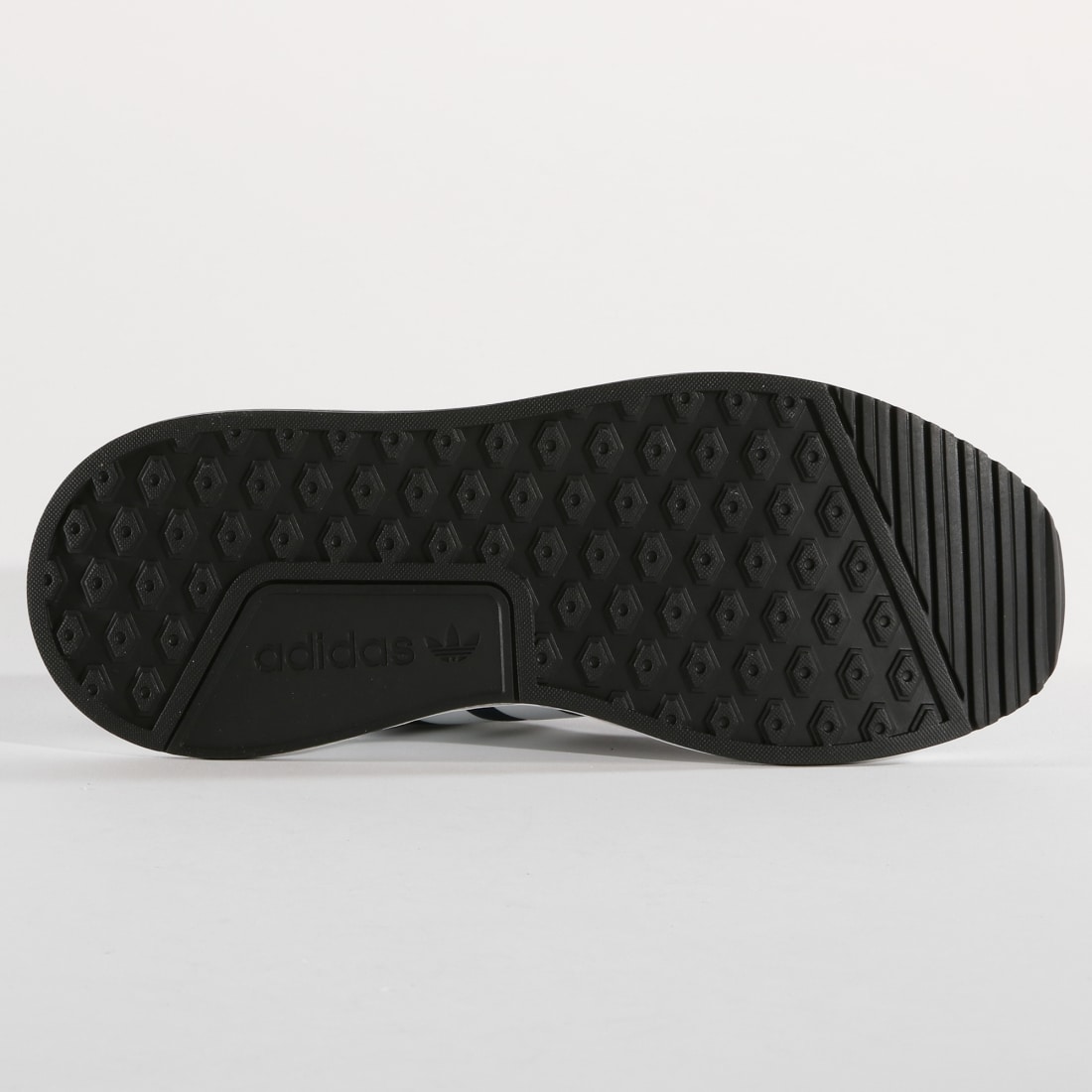 b37437 adidas