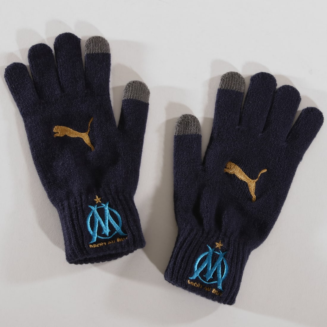 Coffret Bonnet + Gants Olympique De Marseille Enfant - Collection Officielle OM - Taille Garçon, Acrylique - 2