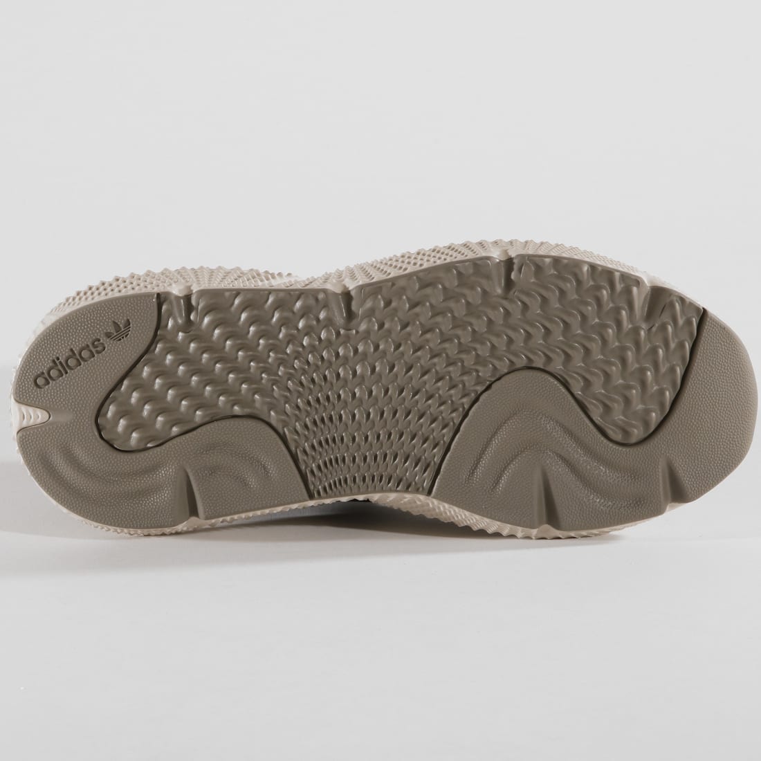 B37605 adidas 2024