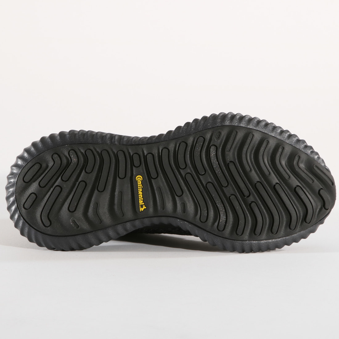 aq0573 adidas