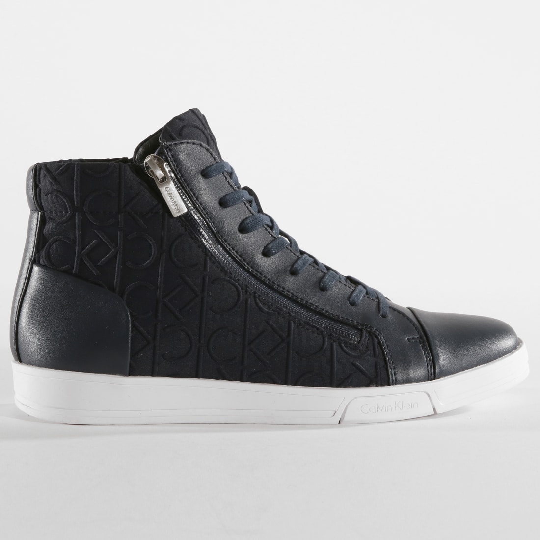 calvin klein berke emboss