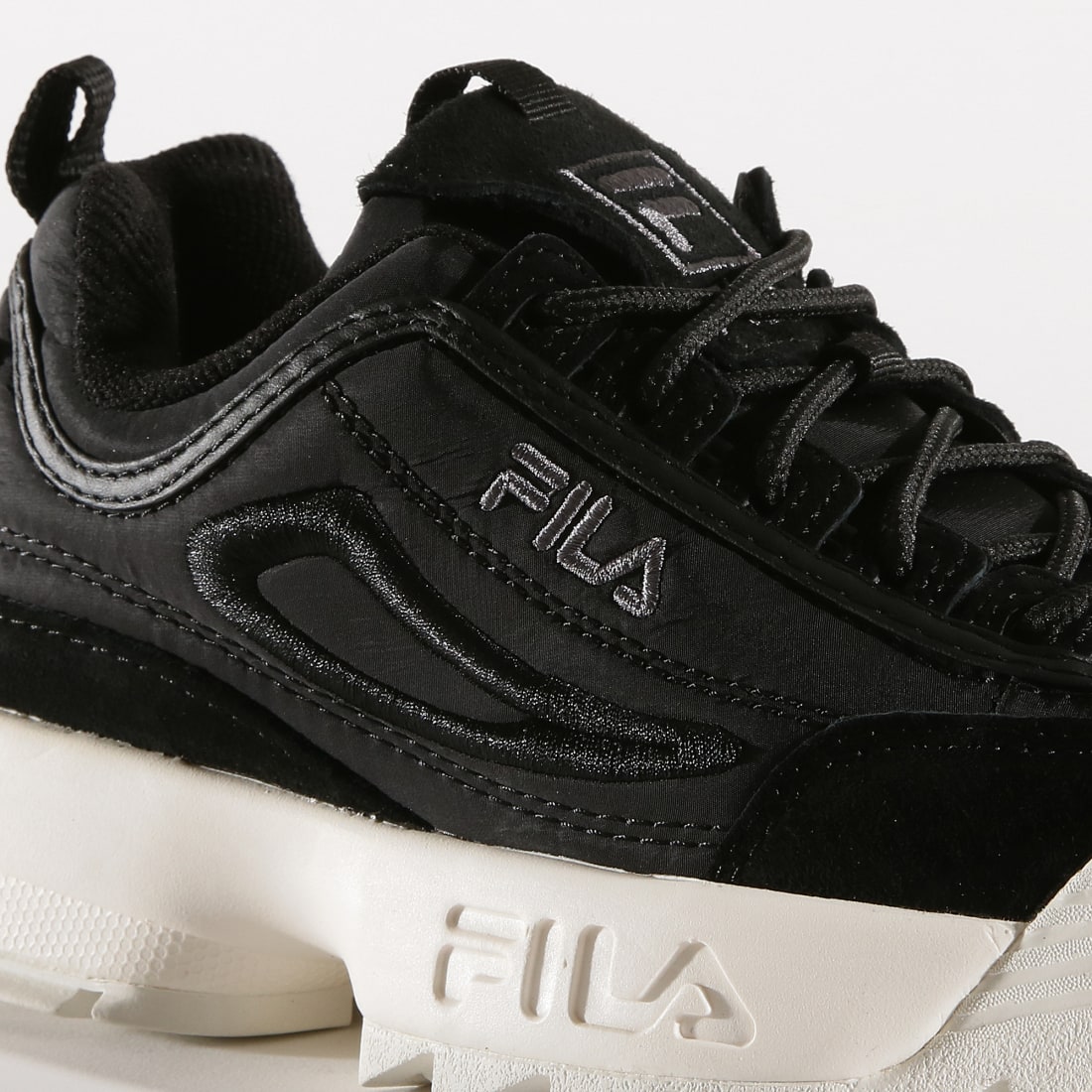 Fila disruptor satin outlet low