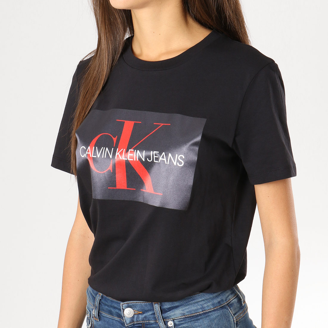 Calvin Klein - Tee Shirt Femme Monogram Box Logo Noir ...