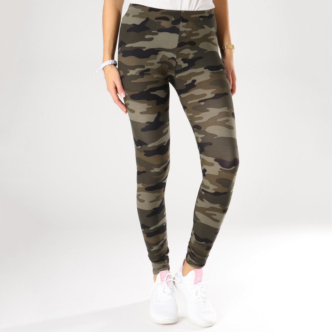 Urban Classics - Legging Femme TB1331 Vert Kaki Camouflage ...