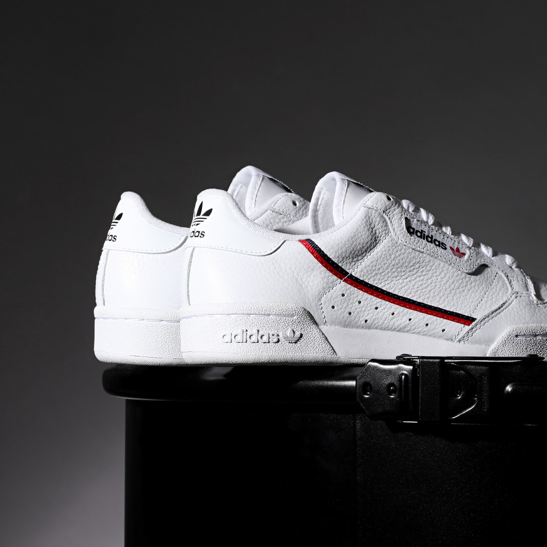 Adidas Originals - Baskets Femme Continental 80 F99787 Footwear White  Scarlet Core Navy 