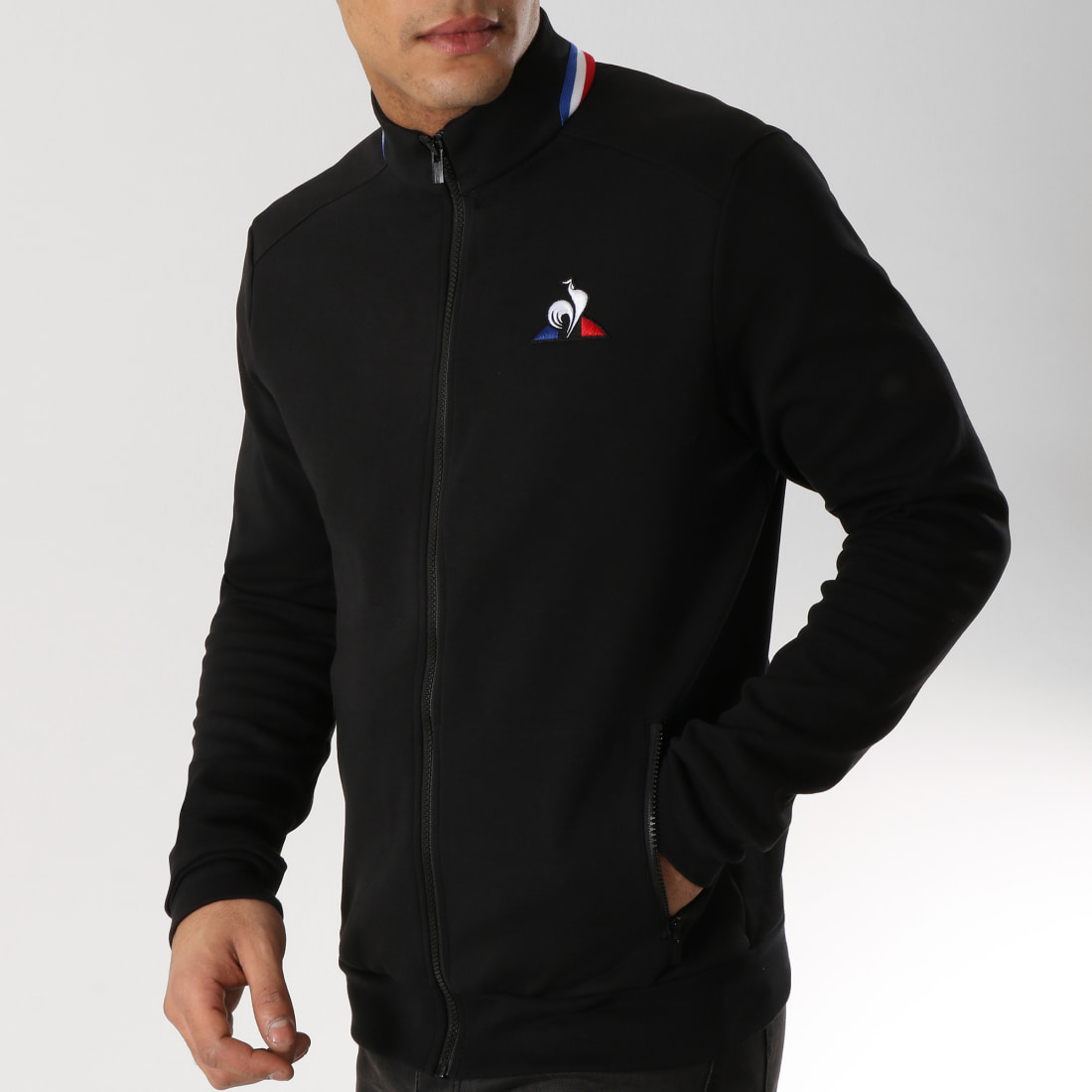 Le Coq Sportif Veste Zippée Tricolore FZ N1 1910370 Noir Le Coq Sportif Veste Zippée Tricolore FZ N1 1910370 Noir
