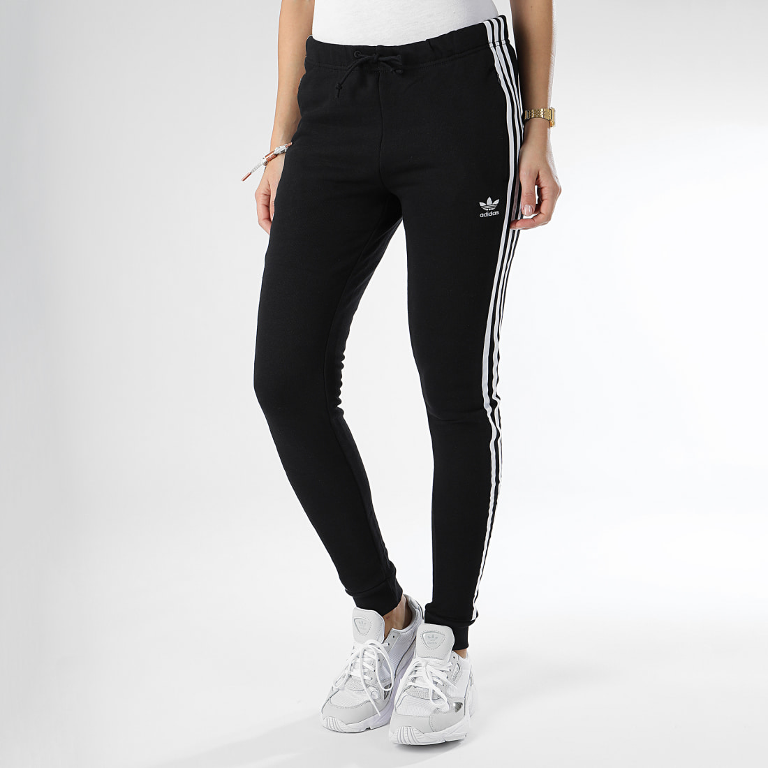 jogging adidas femme noir et blanc