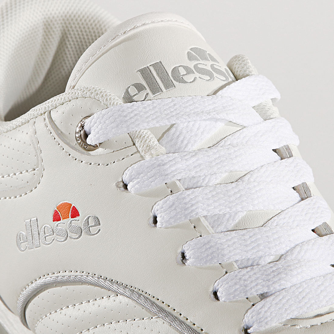 chaussure ellesse blanche femme