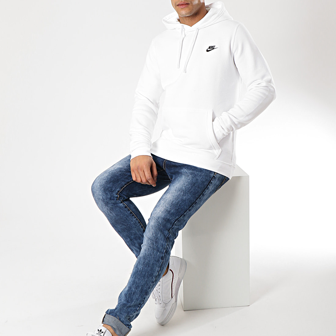 pull nike homme blanche