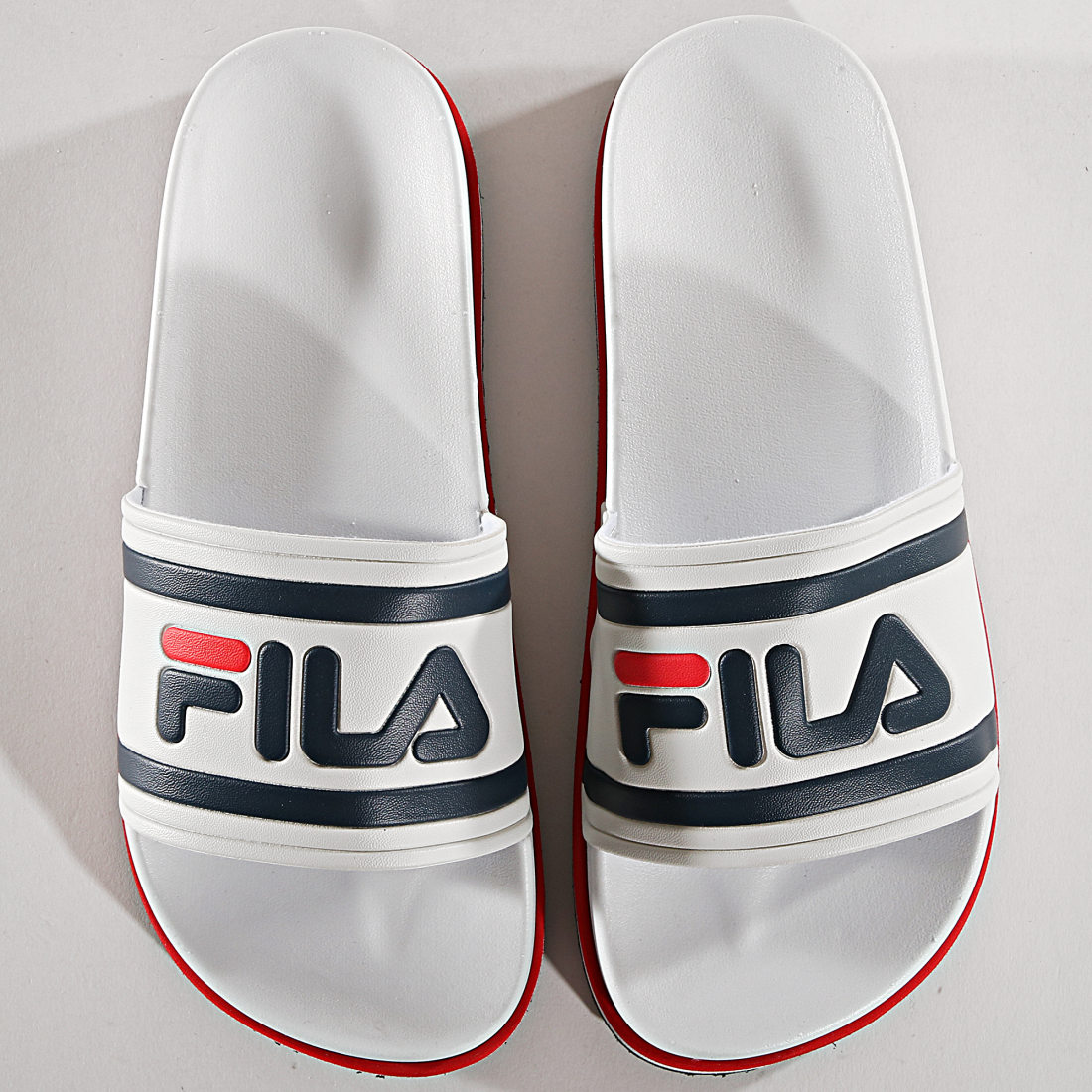 claquette fila taille 35