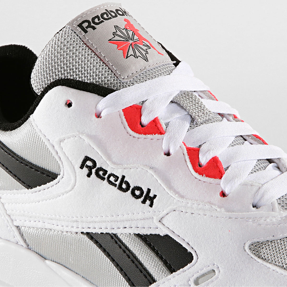 Reebok Baskets Bolton Essential DV5640 White Skull Grey Black Neon