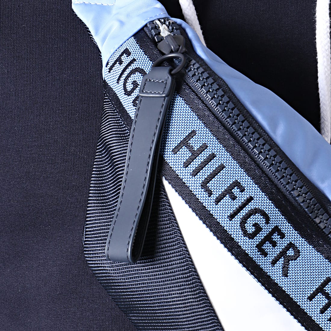 Tommy Hilfiger Sac Banane Color Mix Crossbody 4756 Bleu Marine