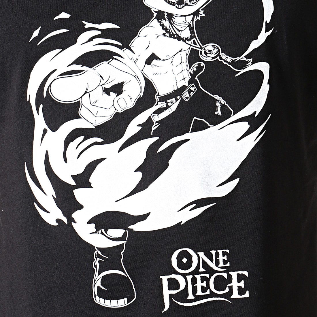 Ace One Piece Noir Et Blanc One Piece - Tee Shirt Ace ABYTEX158 Noir Blanc - LaBoutiqueOfficielle.com