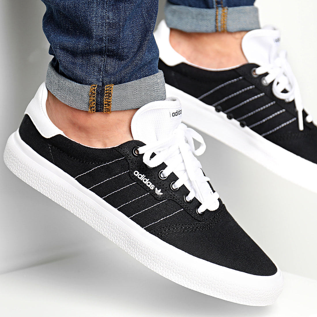 Adidas Originals - Baskets 3MC EE6090 Core Black Footwear White - LaBoutiqueOfficielle.com