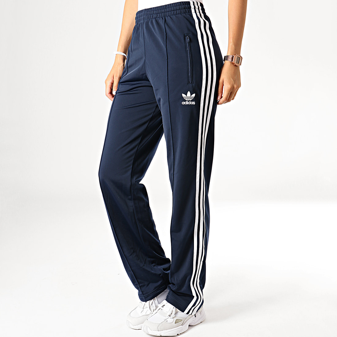 Ga terug Natura overdracht Adidas Originals - Pantalon Jogging Femme Firebird TP ED7509 Bleu Marine  Blanc - LaBoutiqueOfficielle.com