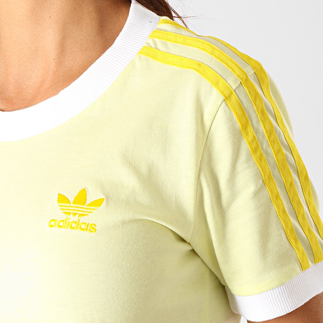 Adidas Originals - Tee Shirt Femme A Bandes 3 Stripes FK0477 Jaune Clair - LaBoutiqueOfficielle.com