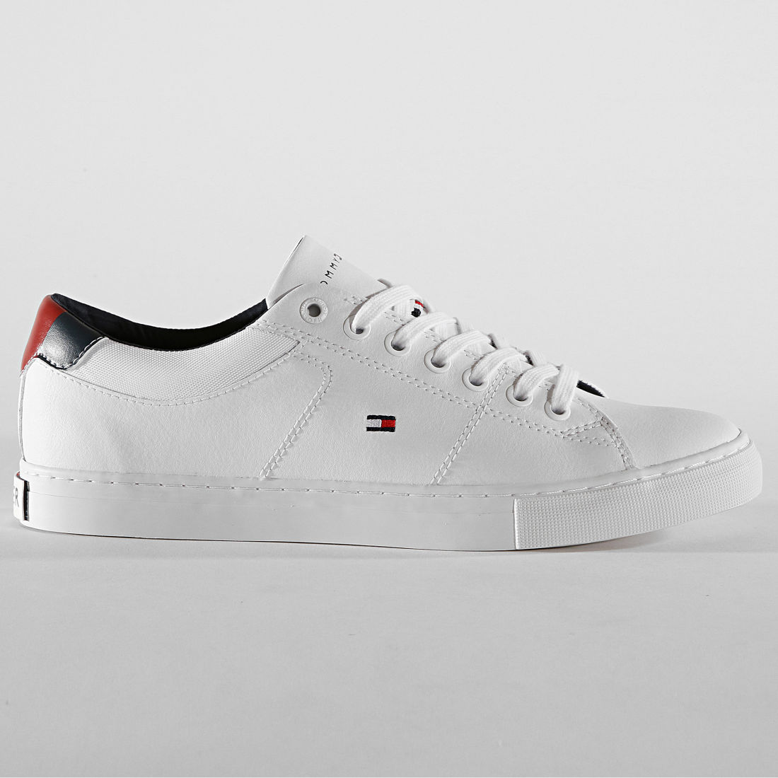 tommy hilfiger essential collar trainers