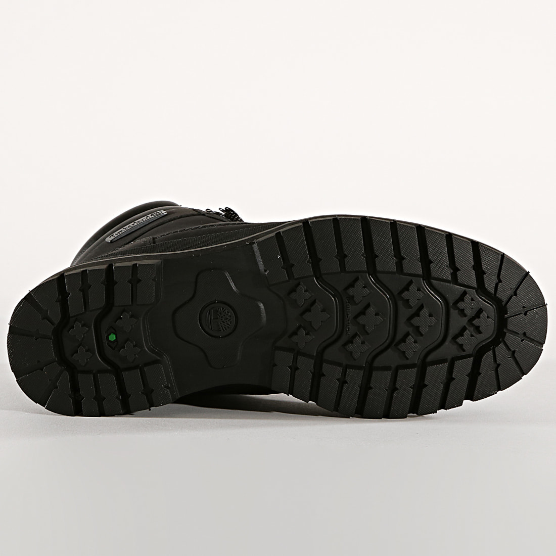 timberland field trekker boots in black
