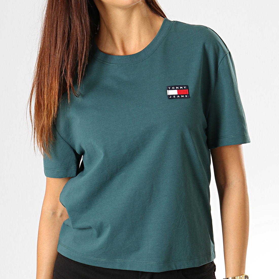 Tommy Jeans Tee Shirt Femme Badge 6813 Vert Sapin