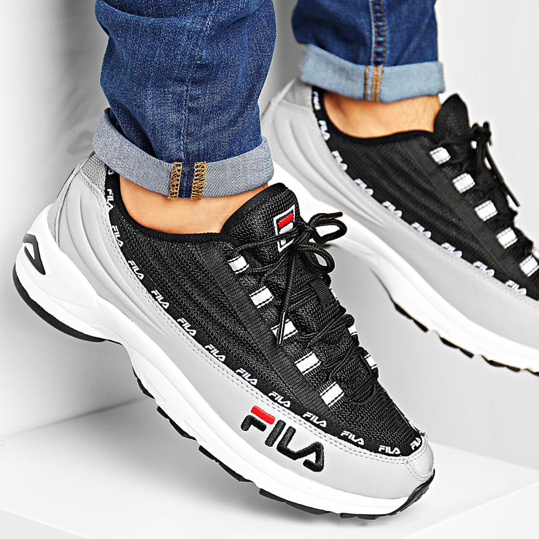 fila disruptor paillette
