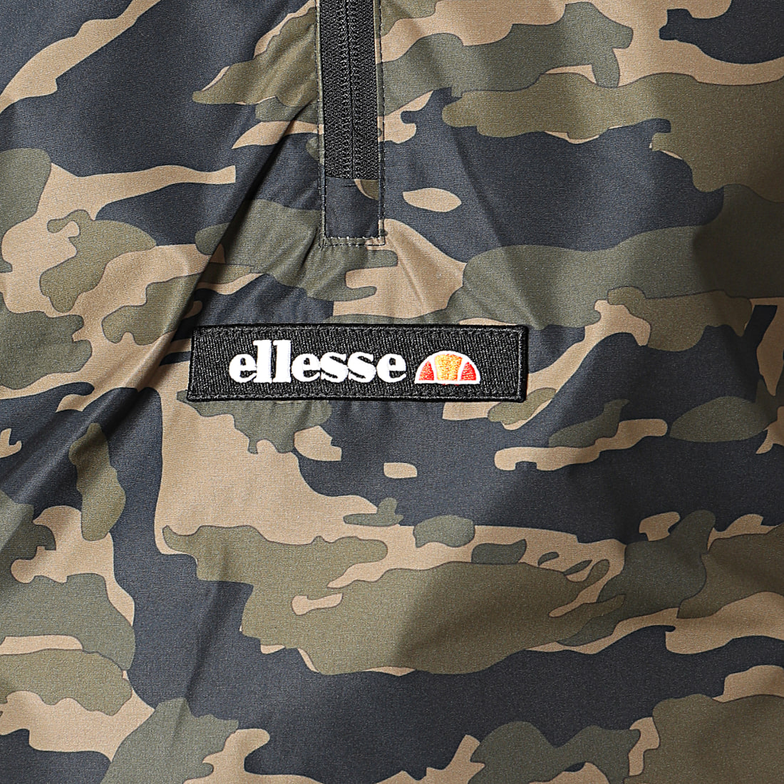 Coupe vent ellesse 2025 camouflage