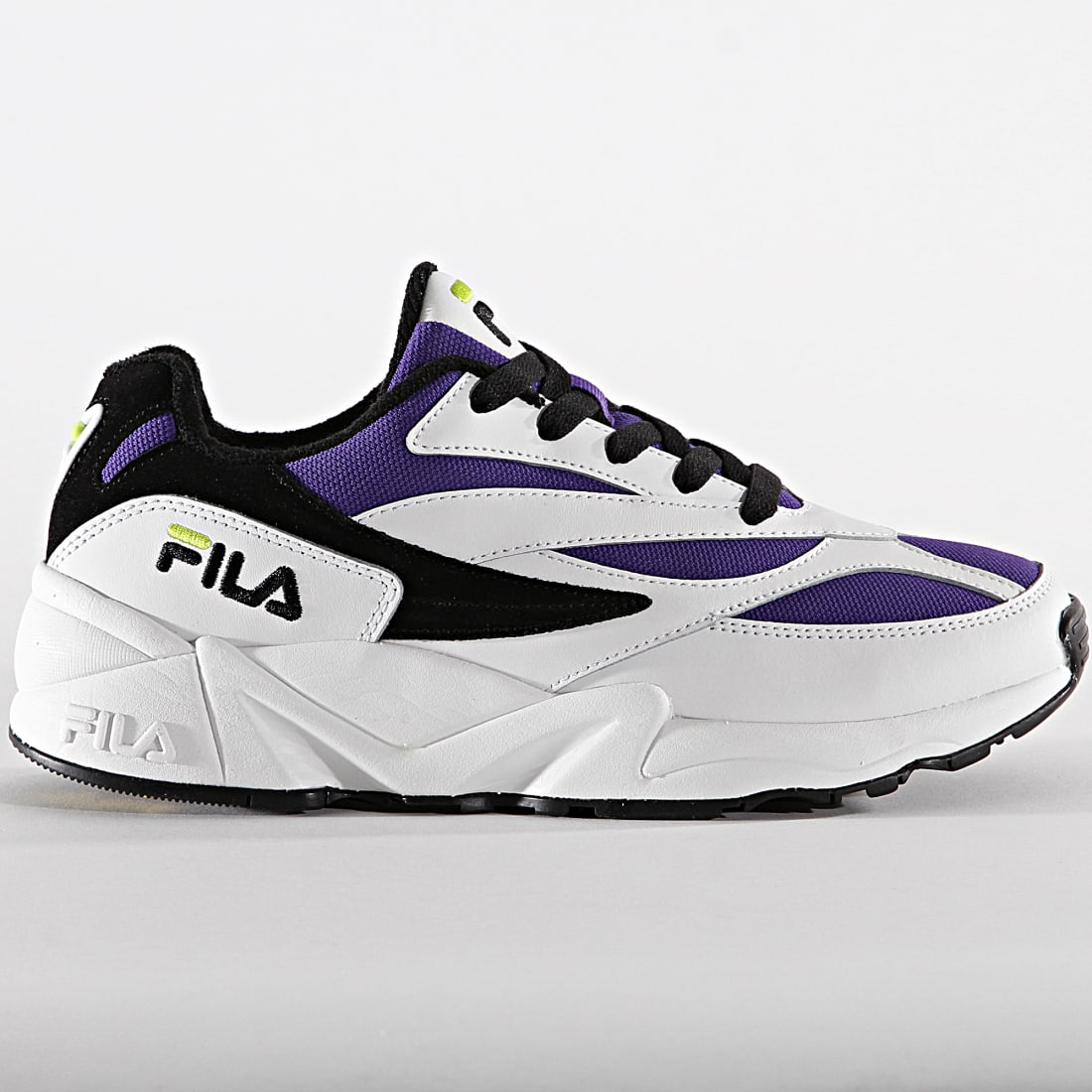 fila v94m low white