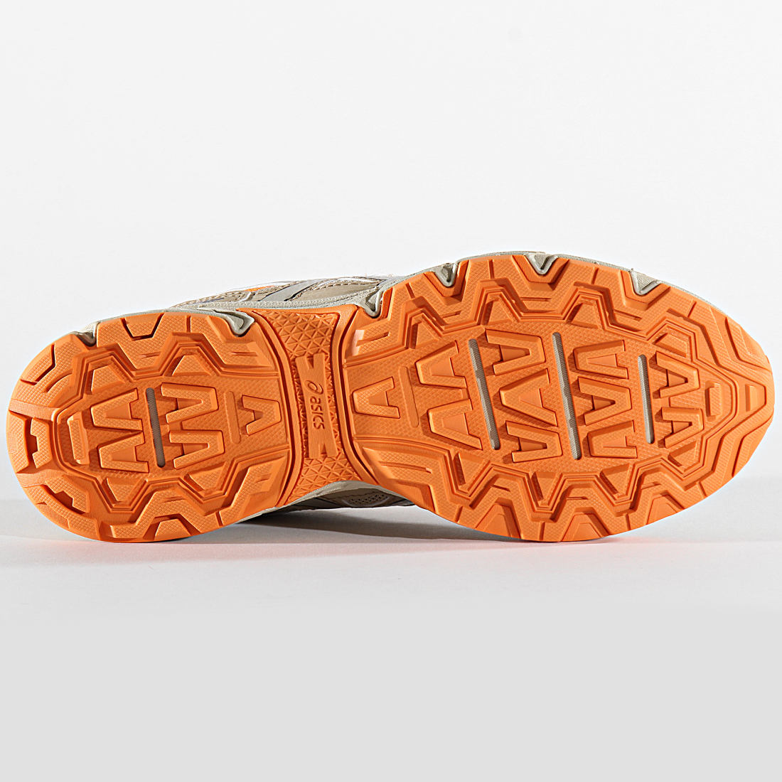 asics gel venture 6 putty