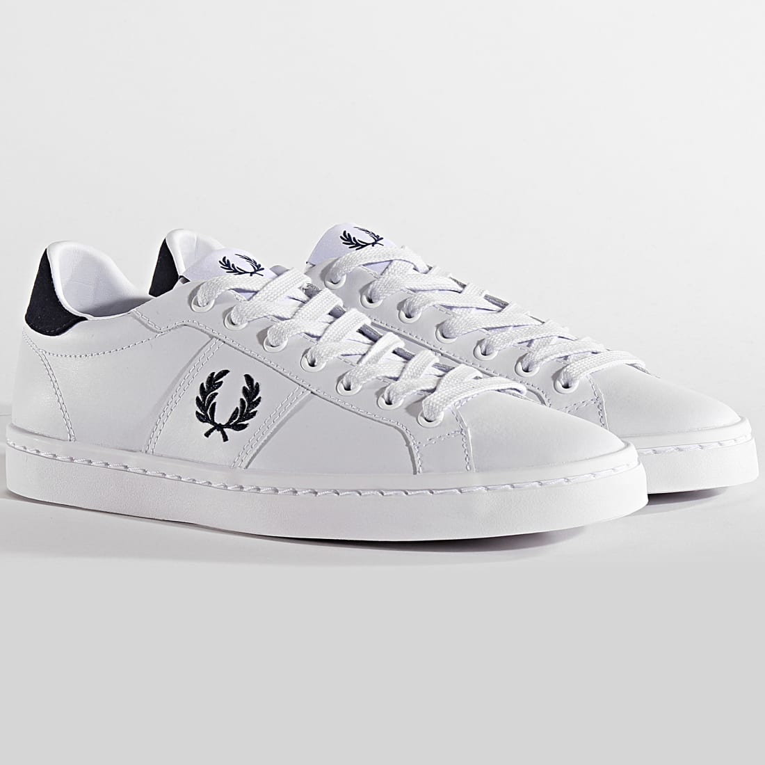 Fred perry lawn leather deals