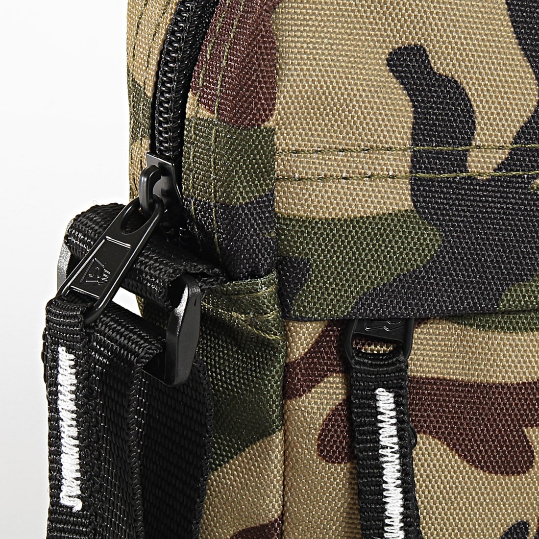 Sacoche Camouflage Trendy - 17x13cm - Fermeture Éclair - Style Urbain