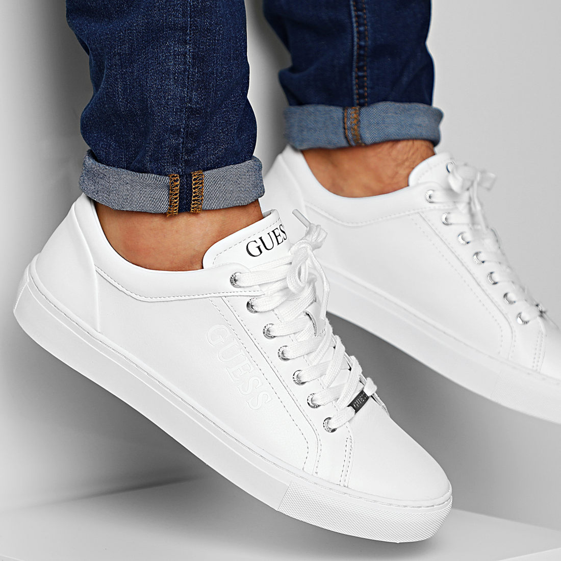 chaussure plate blanche