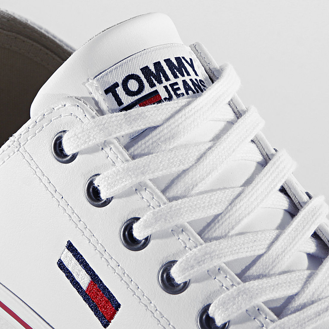 Tommy Jeans Baskets Femme Leather City Sneakers 0746 White