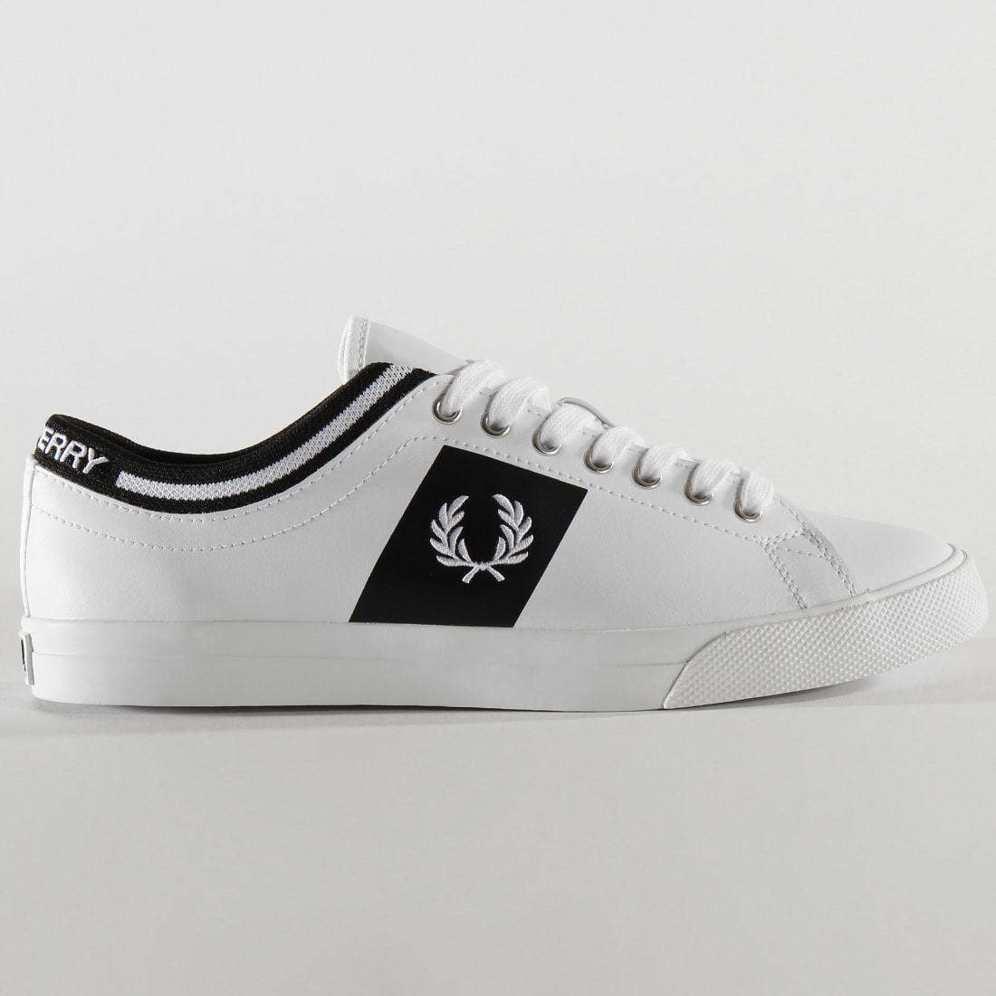 fred perry underspin leather