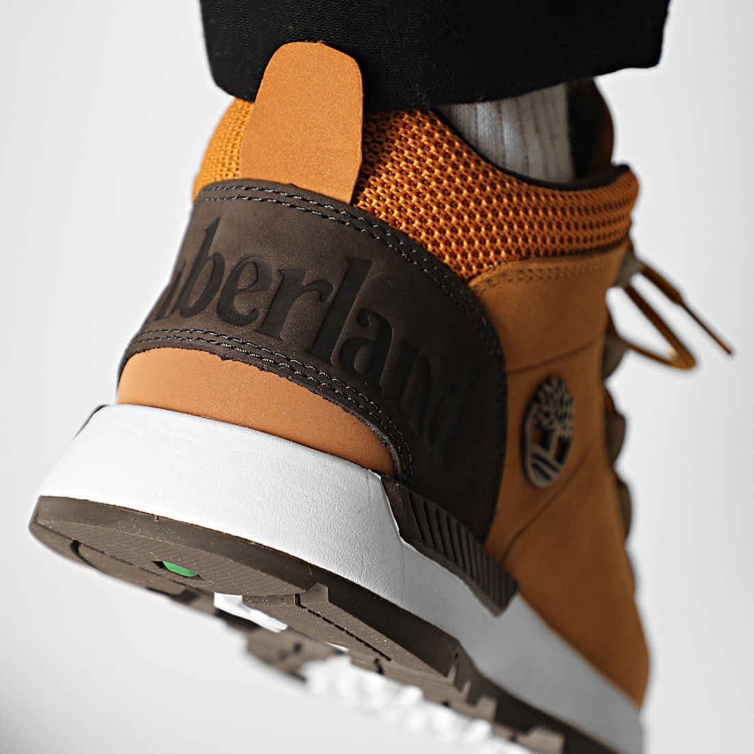sprint trekker mid wheat nubuck