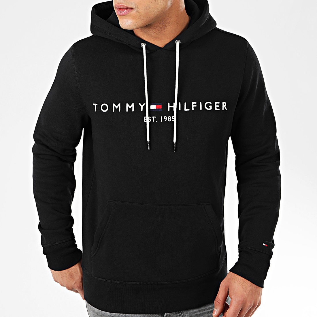 Tommy Hilfiger - Sweat Capuche Core Tommy Logo 0752 Noir -  LaBoutiqueOfficielle.com