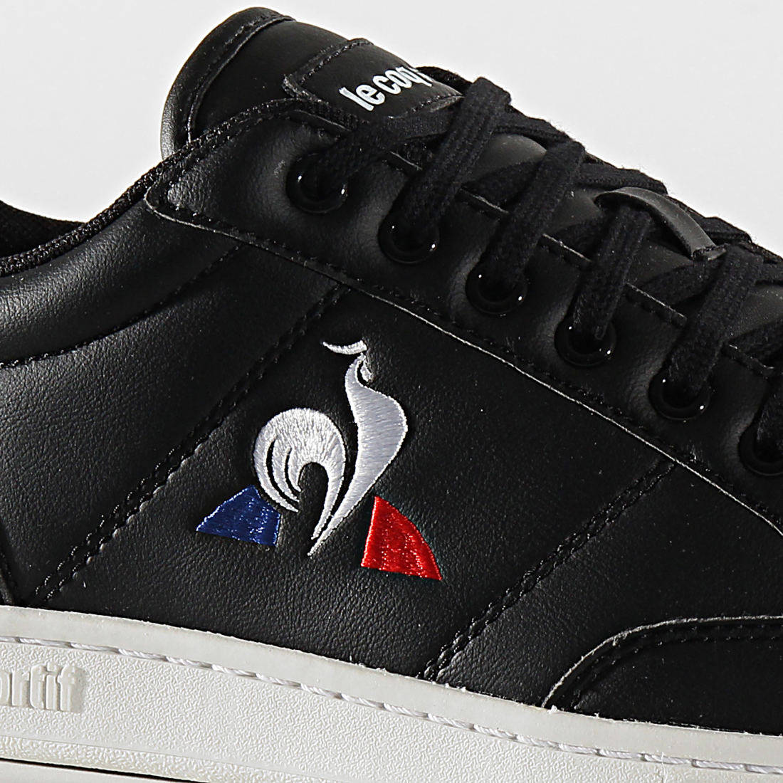 le coq sportif court clay