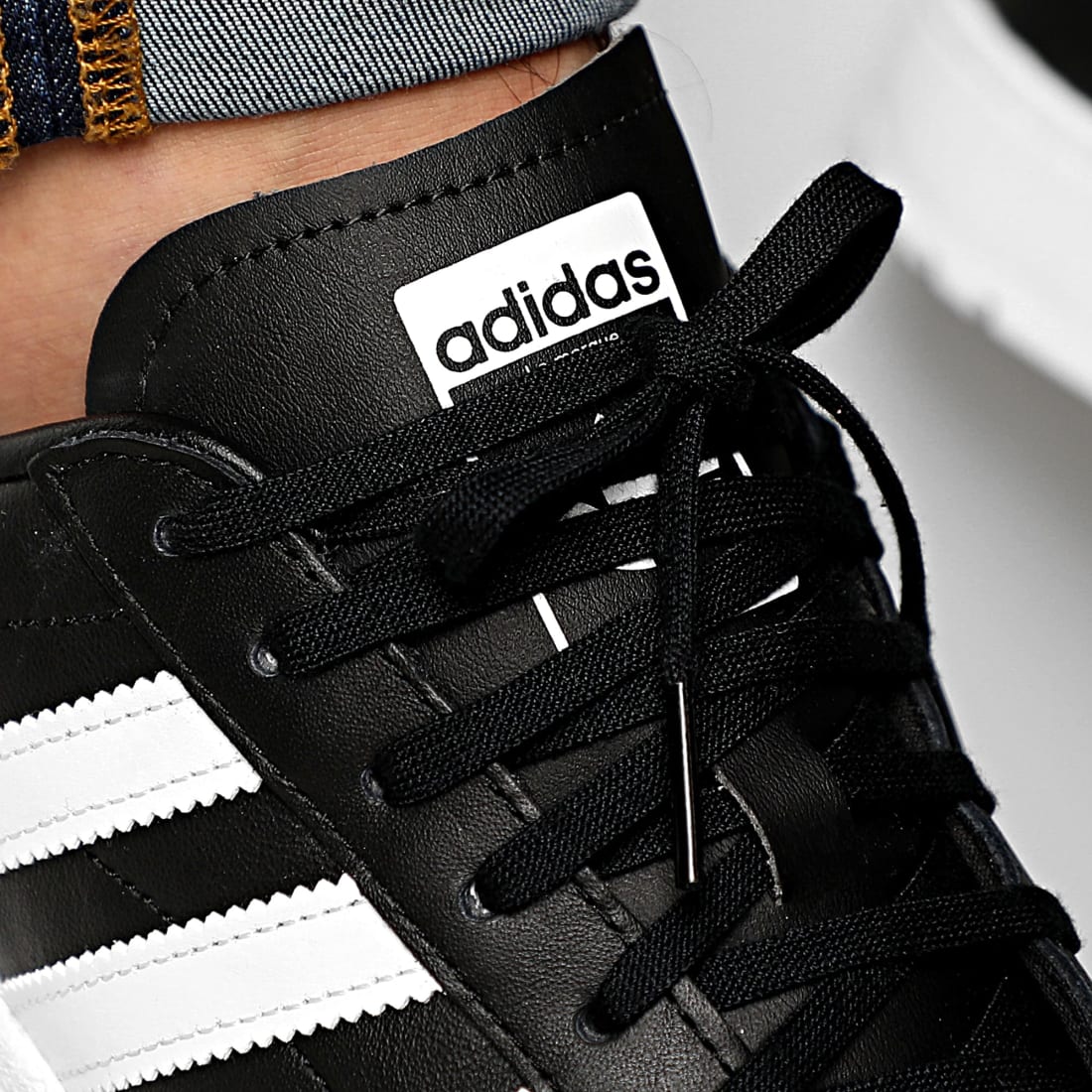 adidas - Baskets Team Court EF6048 Core Black Footwear White - LaBoutiqueOfficielle.com