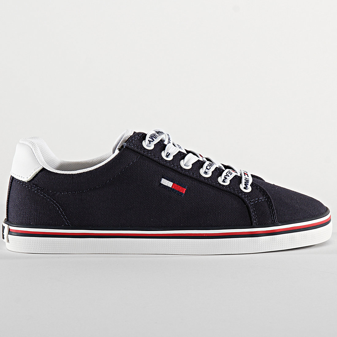 tommy basket femme